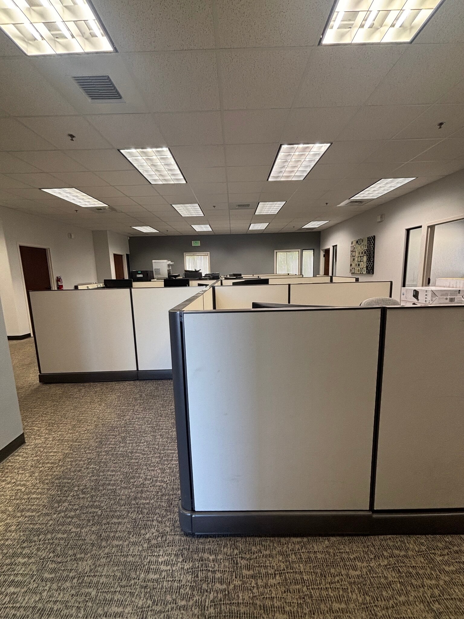 44901 Village Ct, Palm Desert, CA for lease Interior Photo- Image 1 of 10