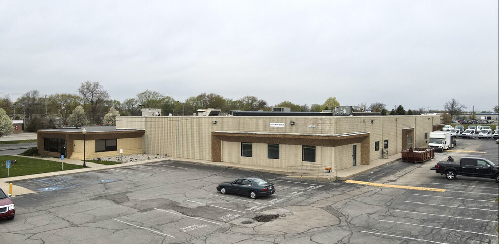 2930 Nappanee St, Elkhart, IN for lease - Building Photo - Image 1 of 16