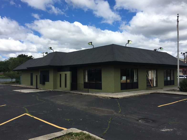 12857 Woodward Ave, Highland Park, MI for lease - Building Photo - Image 2 of 10