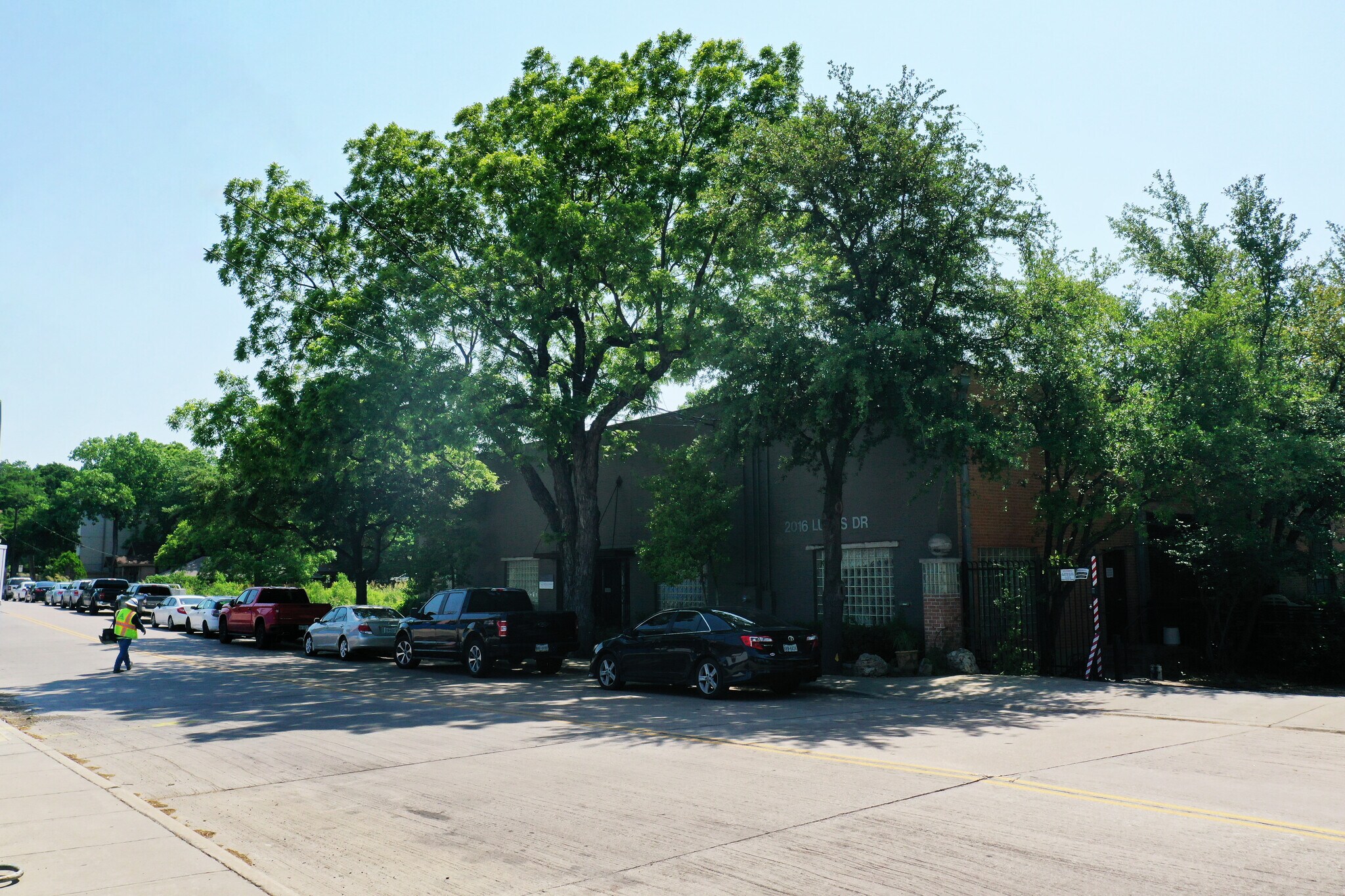 2016 Lucas Dr, Dallas, TX for sale Building Photo- Image 1 of 1