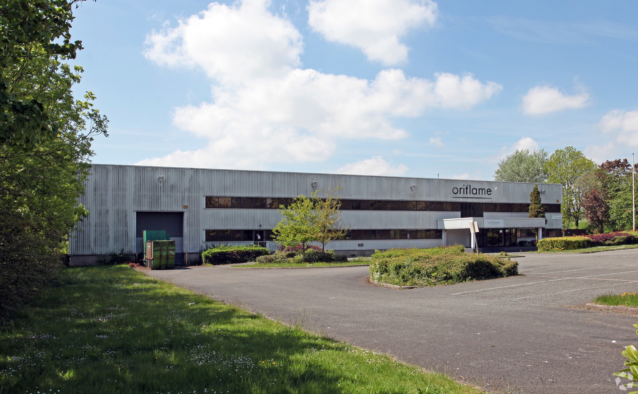 Tilers Rd, Milton Keynes for sale Primary Photo- Image 1 of 1