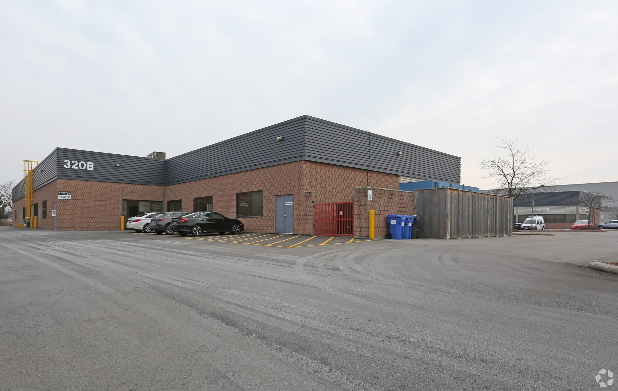 320B Pinebush Rd, Cambridge, ON for sale Primary Photo- Image 1 of 1