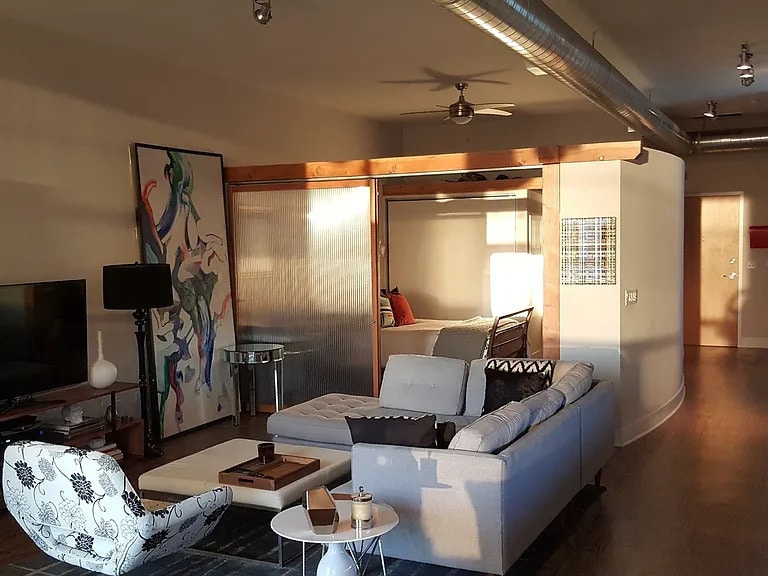 4234 N Hutchinson, Chicago, IL for sale - Building Photo - Image 2 of 11