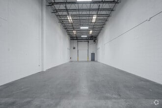 963 N Burnt Hickory Rd, Douglasville, GA for lease Interior Photo- Image 2 of 5