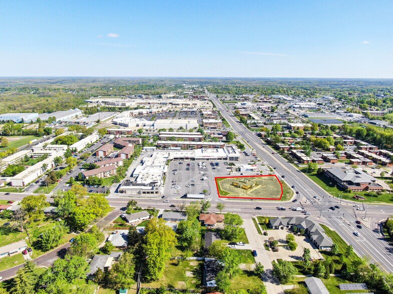 2101 W Broadway Ave, Columbia, MO for lease - Building Photo - Image 3 of 22