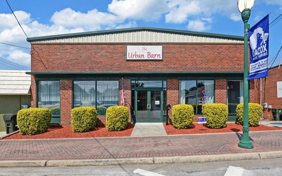 11 N Sage St, Toccoa, GA for sale - Building Photo - Image 1 of 1