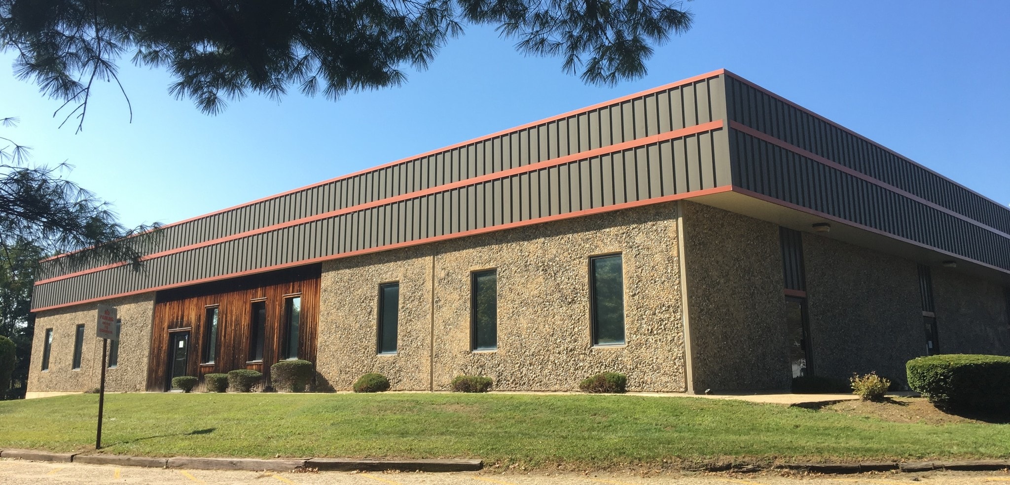 920 State Route 33, Freehold, NJ for lease Building Photo- Image 1 of 19
