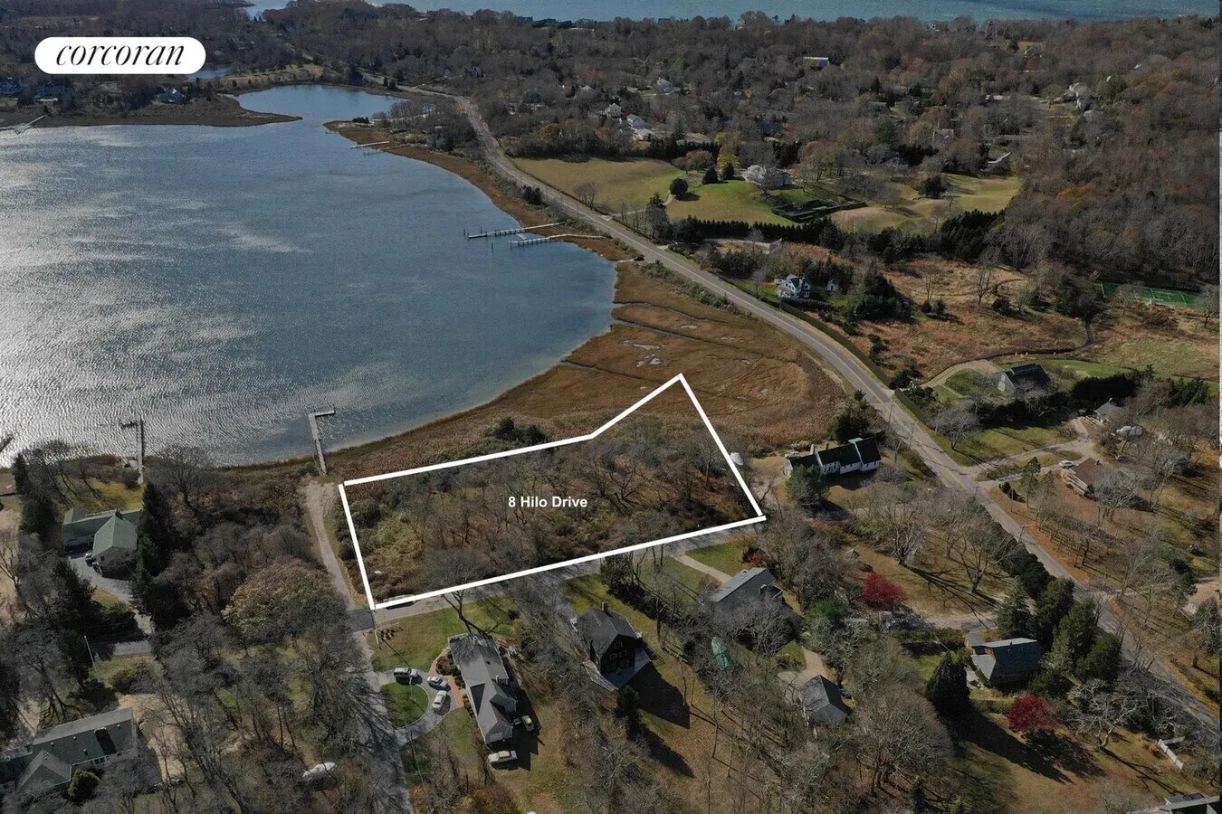 8 Hilo Dr, Shelter Island, NY 11965