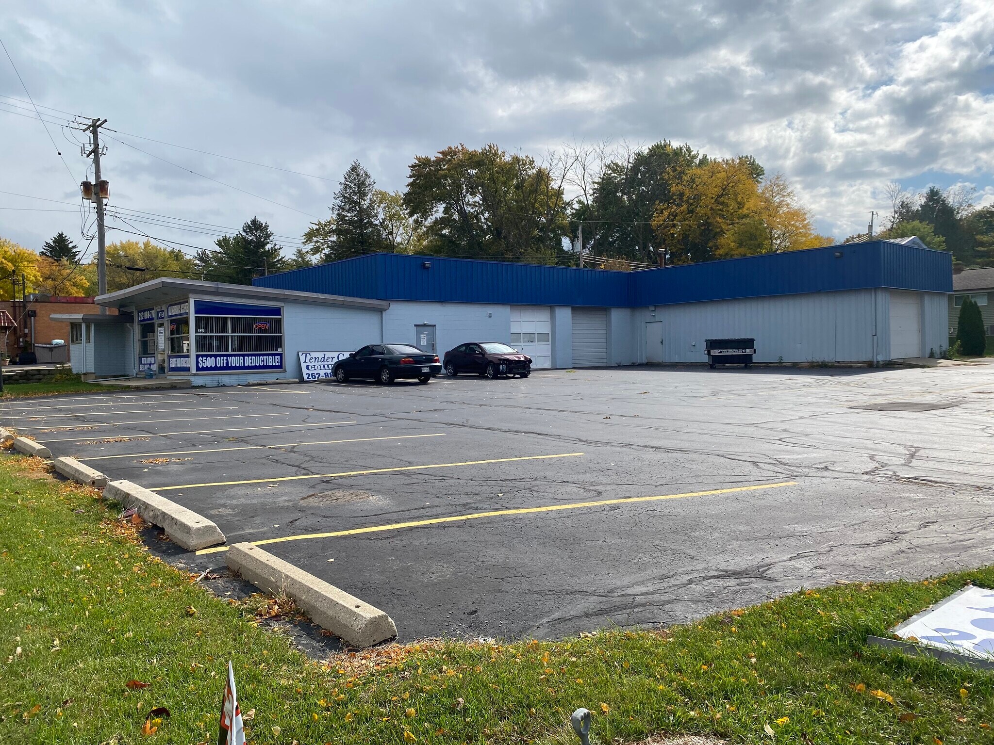 323-325 W Sunset Dr, Waukesha, WI 53189 - Retail for Sale | LoopNet