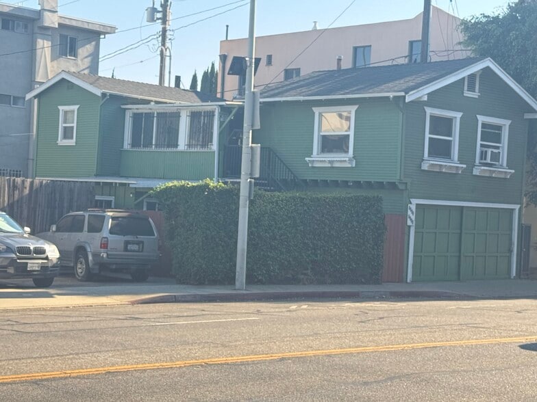 1253 N Orange Grove Ave, West Hollywood, CA for sale - Building Photo - Image 1 of 6