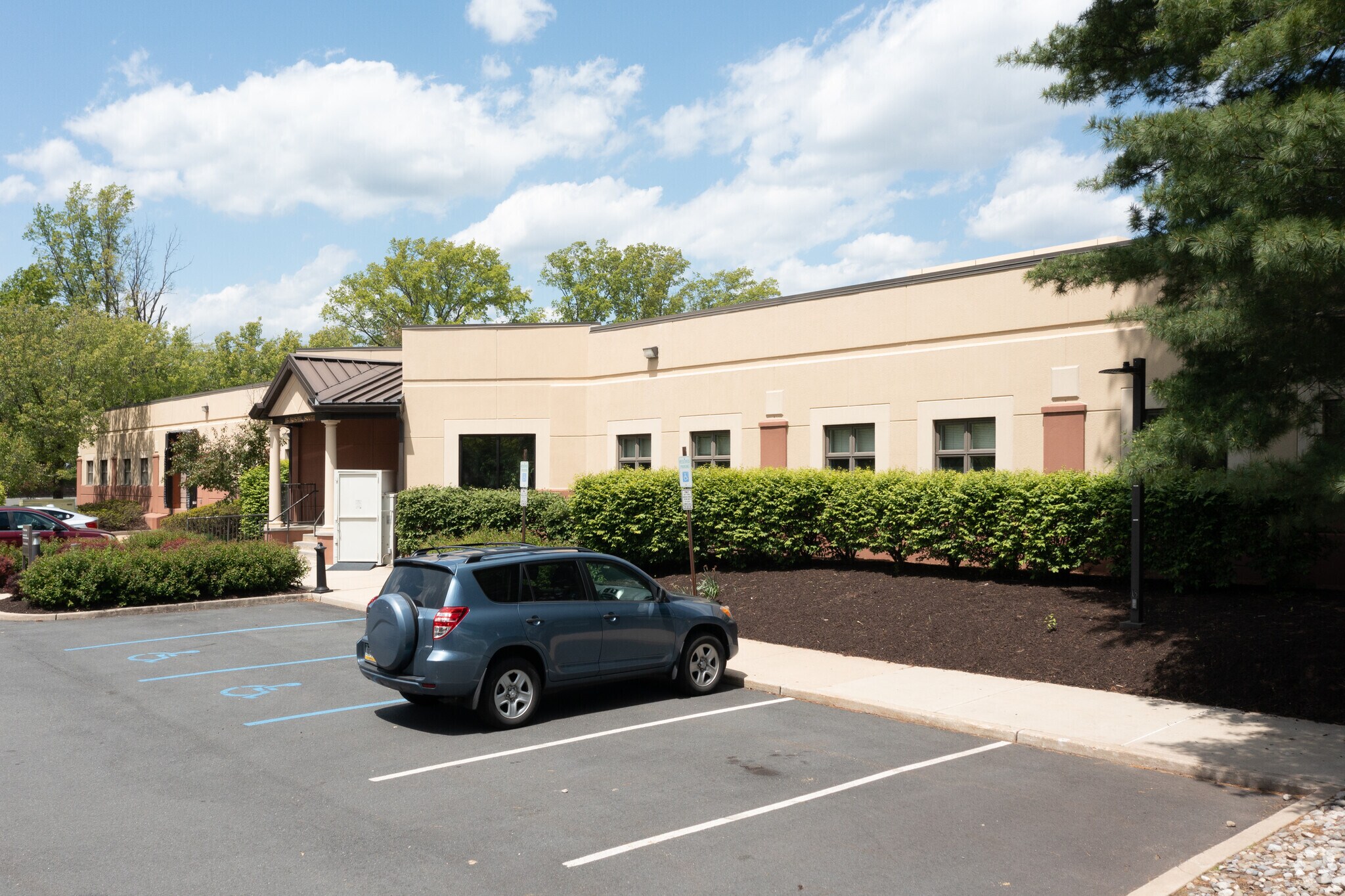 15 Roszel Rd, West Windsor, NJ for sale Primary Photo- Image 1 of 1