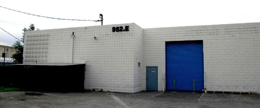 940 E Jefferson Blvd, Los Angeles, CA for lease - Building Photo - Image 3 of 15