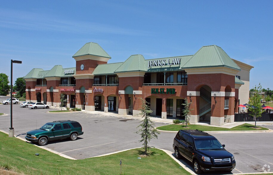 329 S Elm St, Jenks, OK for lease - Building Photo - Image 1 of 3
