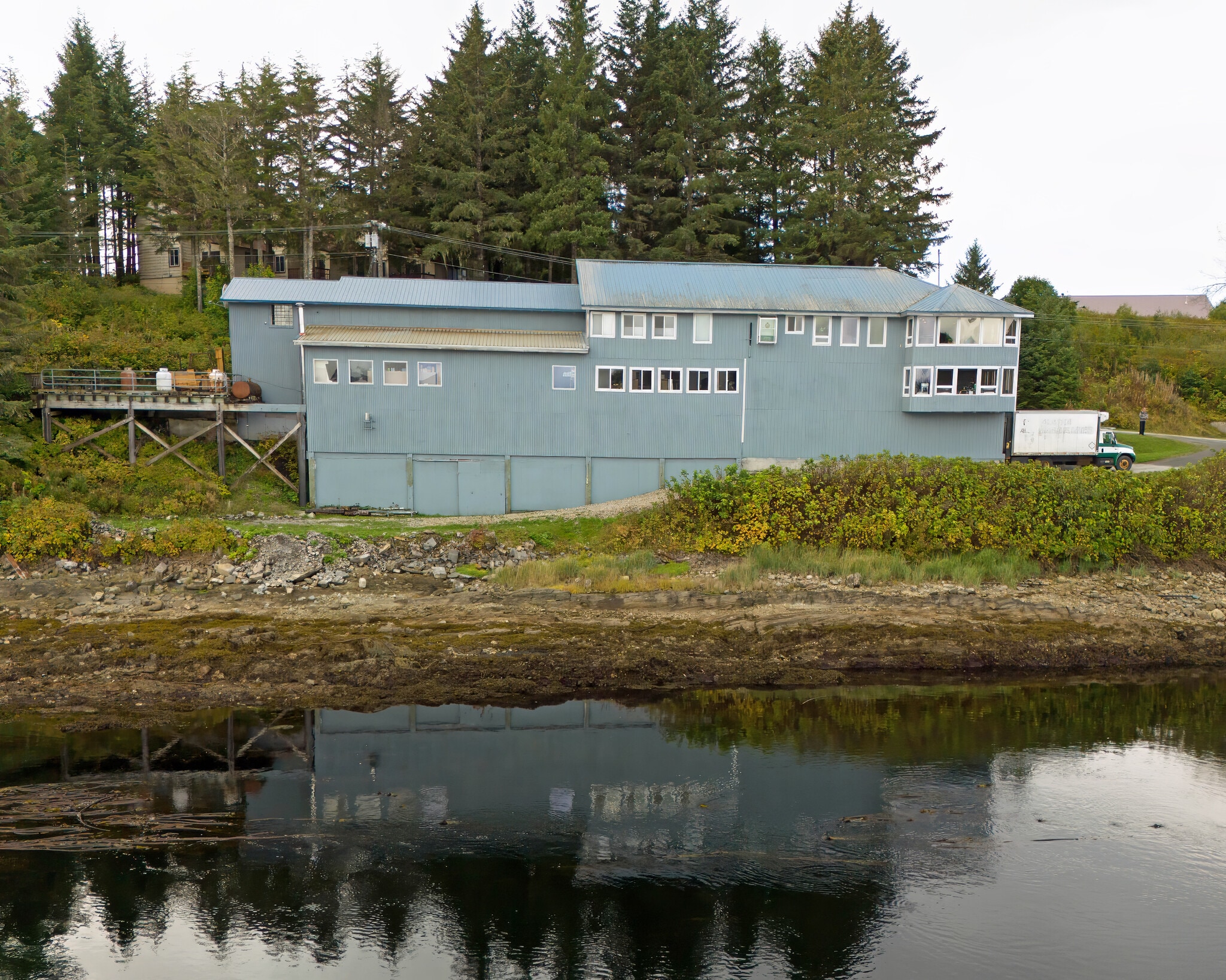 145 Kootznowoo Rd, Angoon, AK for sale Primary Photo- Image 1 of 44