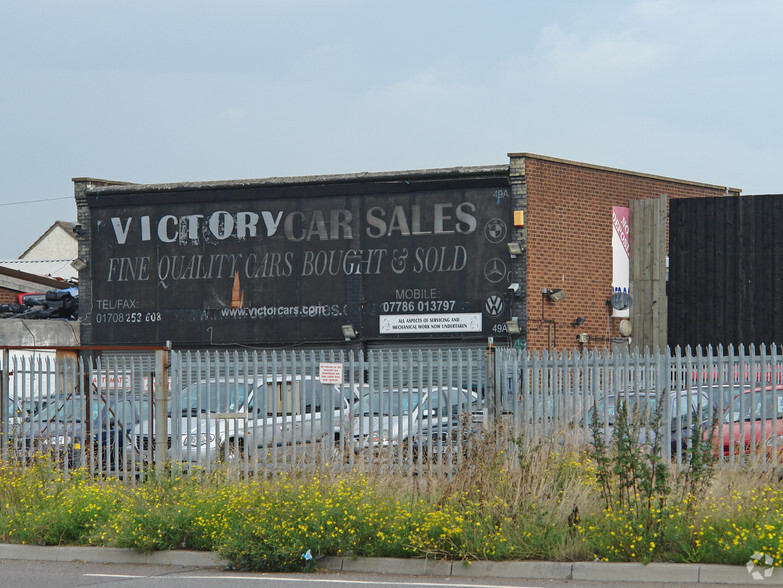 Fordview/New Road Industrial Estate. portfolio of 4 properties for sale on LoopNet.com - Primary Photo - Image 3 of 4