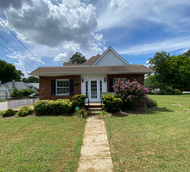 613 Dodds Ave, Chattanooga, TN 37404