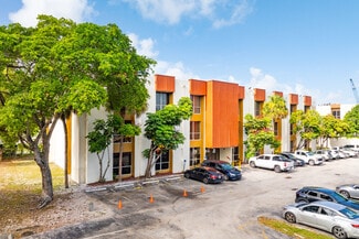 540 NW 165th St, Miami FL - Call Center