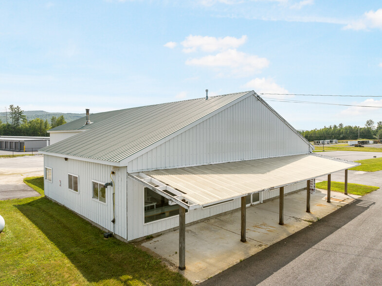 880 John Stark Hwy, Newport, NH for lease - Building Photo - Image 2 of 15