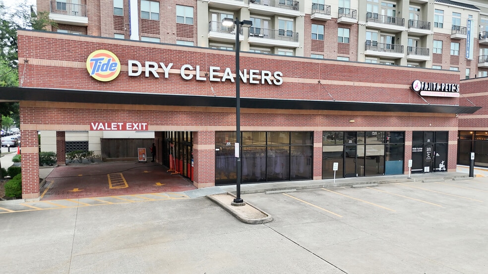 5710 Memorial Dr, Houston, TX for lease - Building Photo - Image 2 of 4