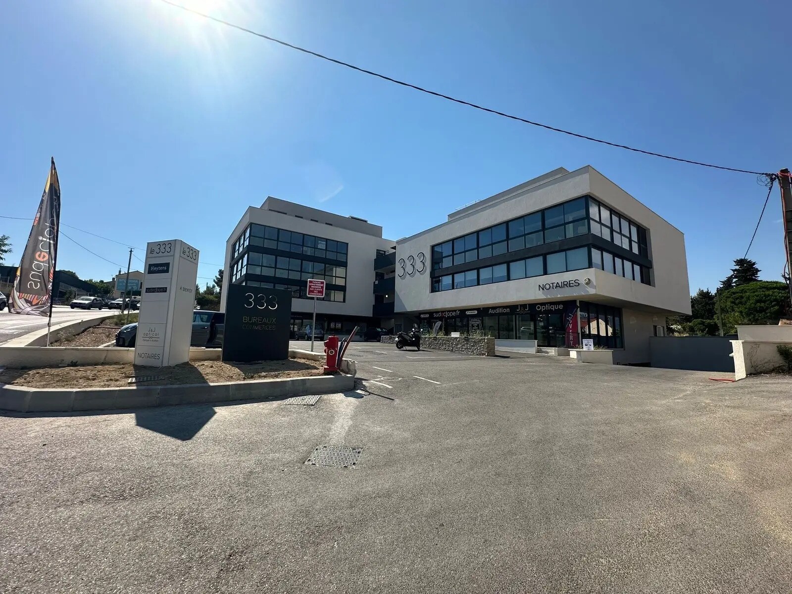 Retail in La Seyne-sur-Mer for lease Building Photo- Image 1 of 16