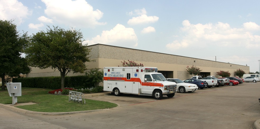 1516 Osprey Dr, DeSoto, TX for lease - Building Photo - Image 2 of 9