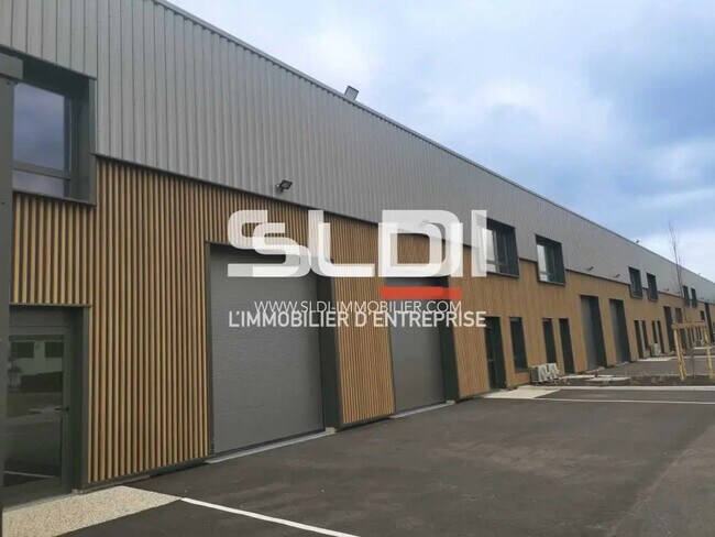Vente Local d'activités 231 m²
