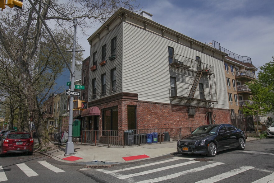 655 6th Ave, Brooklyn, NY for sale - Building Photo - Image 1 of 1