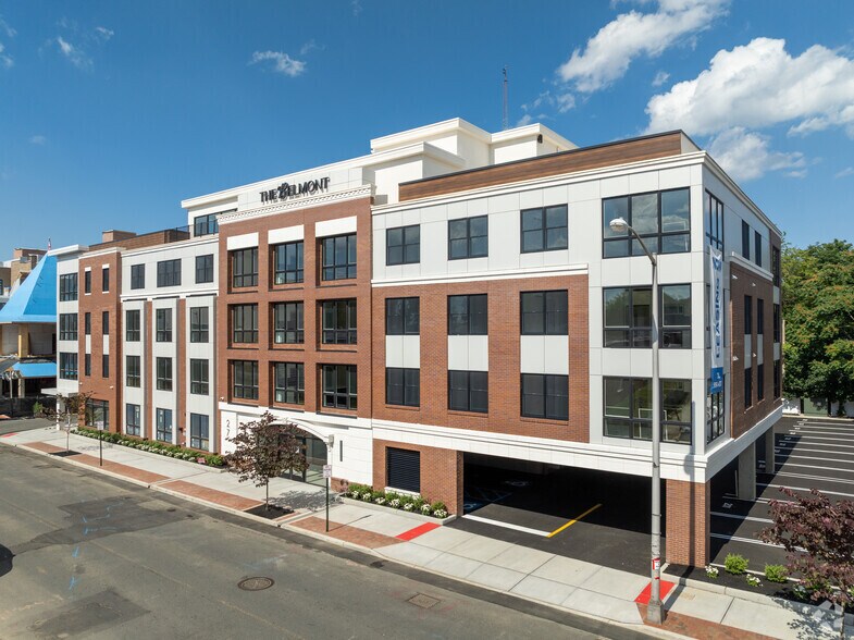 27 3rd Ave, Long Branch, NJ for lease - Primary Photo - Image 1 of 29