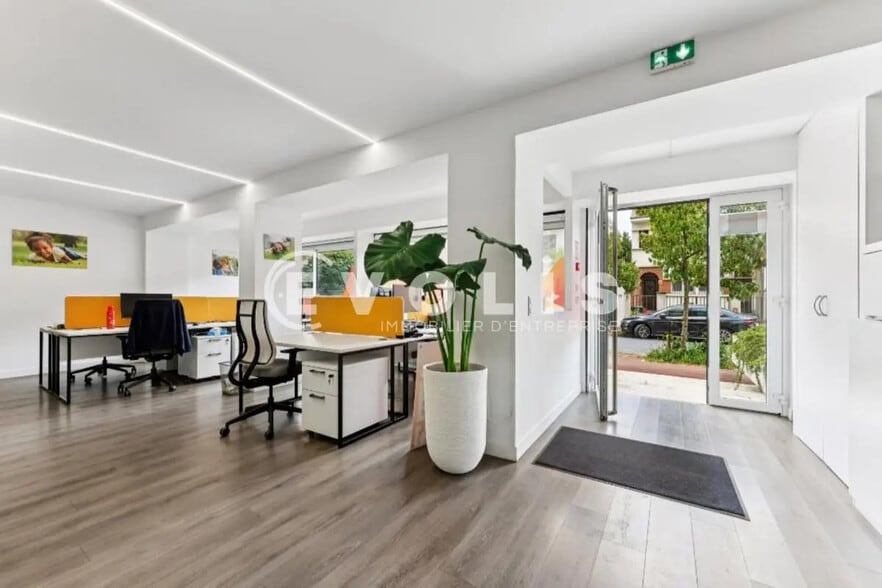 Office in Saint-Maur-des-Fossés for sale - Interior Photo - Image 1 of 11