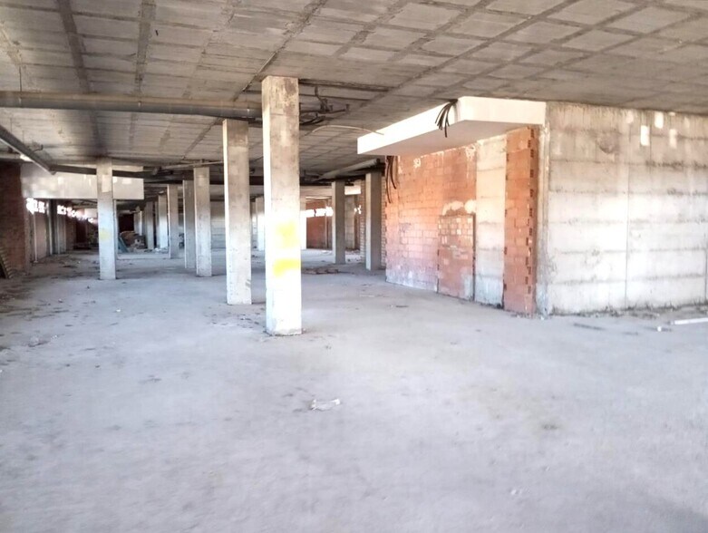 Retail in Santa Fe for sale - Building Photo - Image 3 of 14