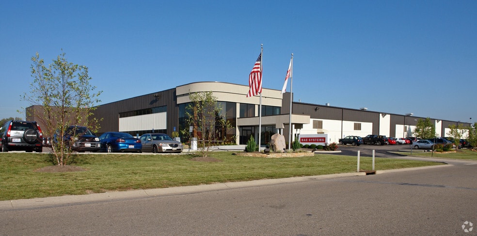 9113 Le Saint Dr, Fairfield, OH for lease - Primary Photo - Image 1 of 6