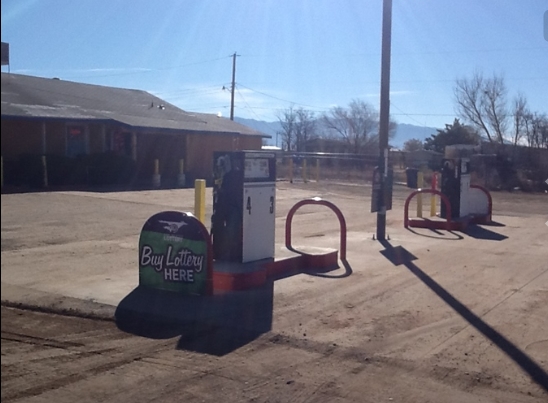 750 Meadow Lake Rd, Los Lunas, NM for sale Primary Photo- Image 1 of 1