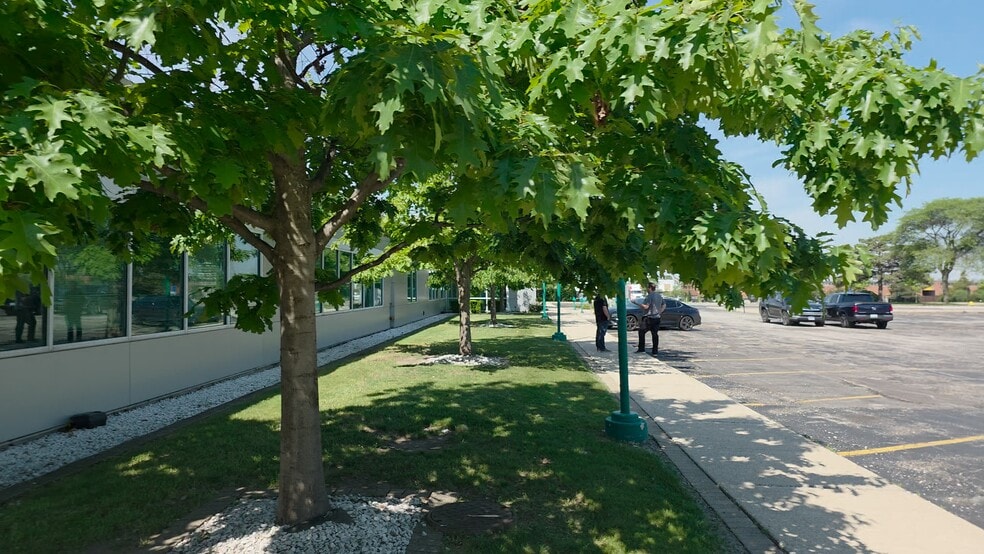 313 S Rohlwing Rd, Addison, IL for lease - Commercial Listing Video - Image 2 of 6