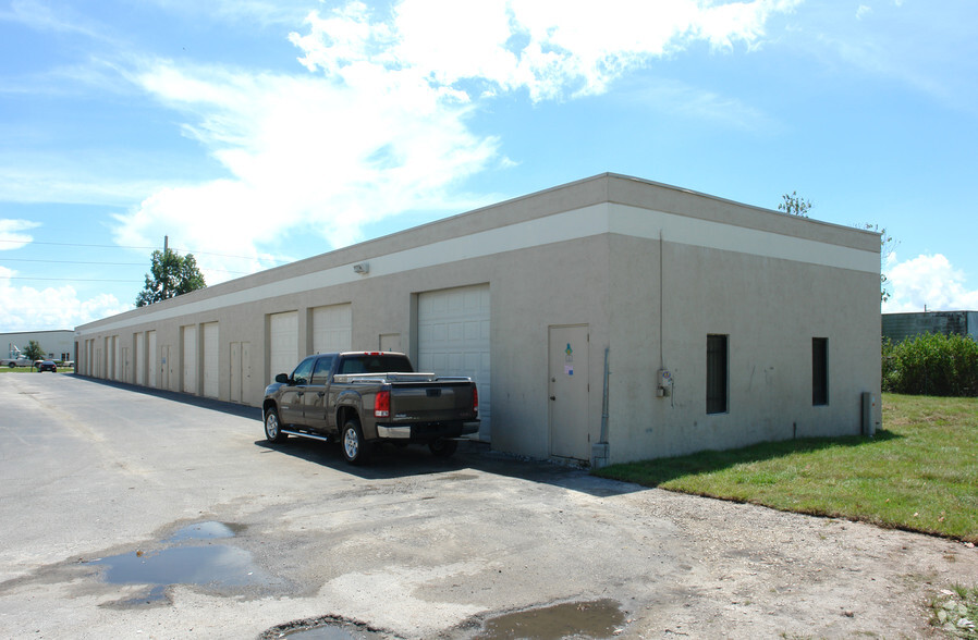 4121-4141 Bandy Blvd, Fort Pierce, FL for sale - Building Photo - Image 1 of 1