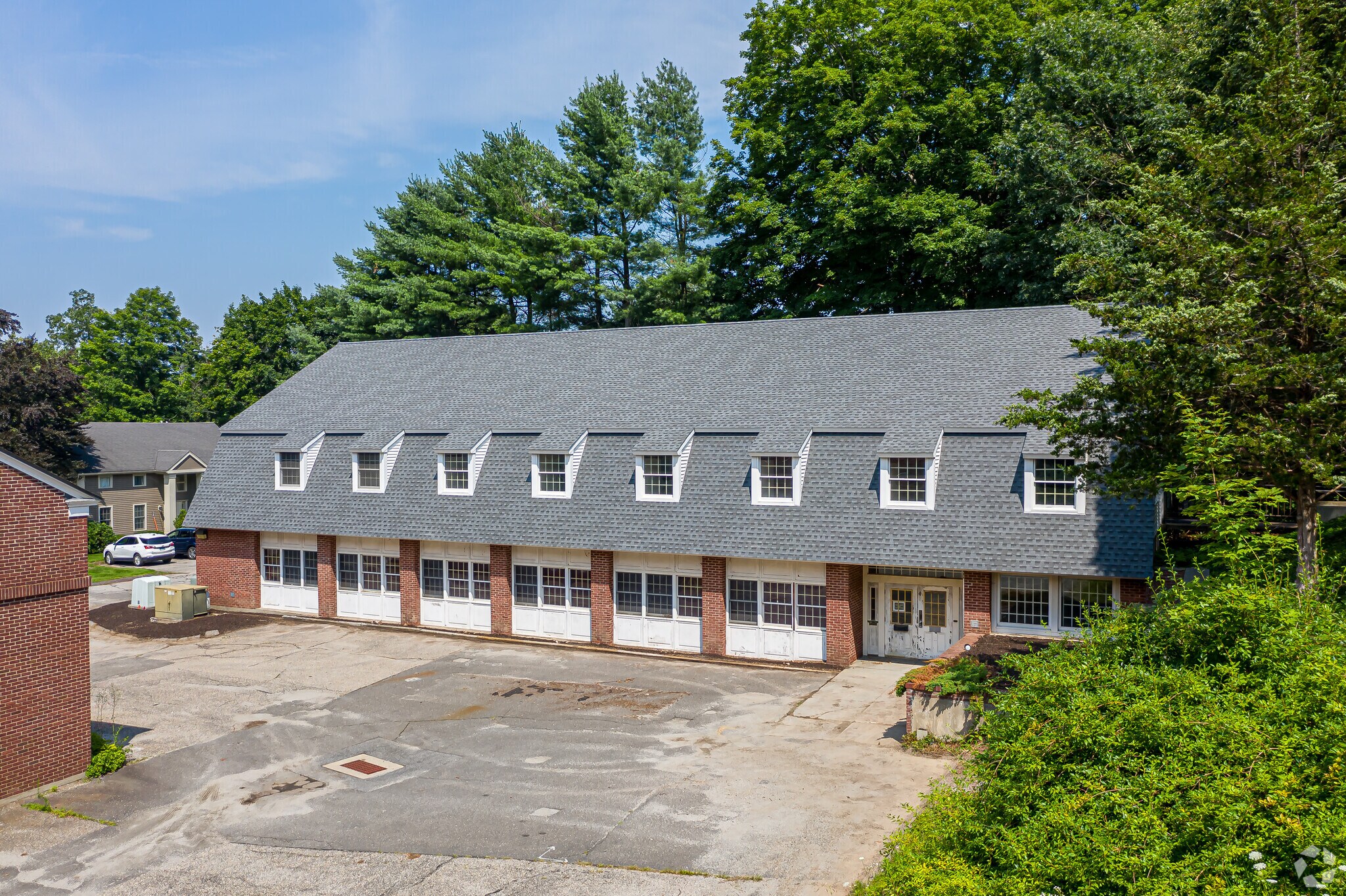 297 S Main St, Woodbury, CT 06798 Office for Sale