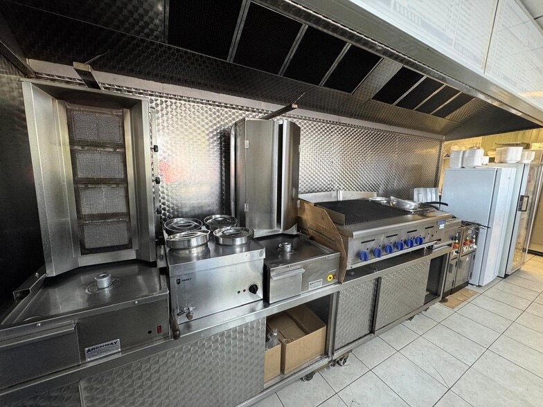 133 Luton Rd, Dunstable for sale - Building Photo - Image 3 of 7