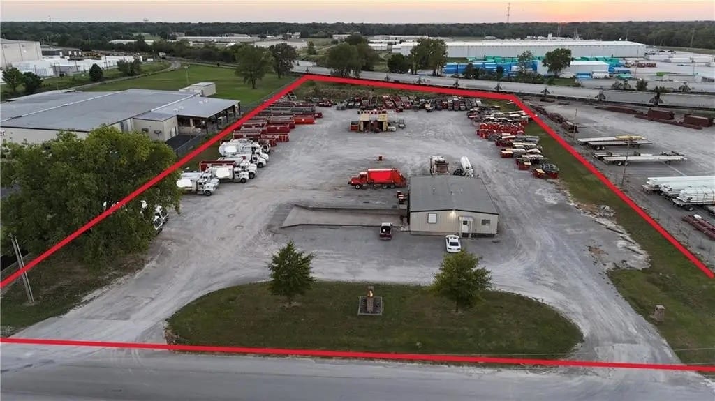 3001 N Rotary Ter, Pittsburg, KS for sale Primary Photo- Image 1 of 12