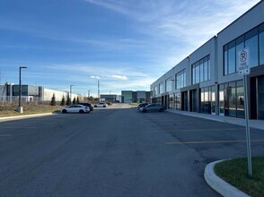 585 Hanlon Creek Blvd, Guelph, ON for lease Building Photo- Image 2 of 15