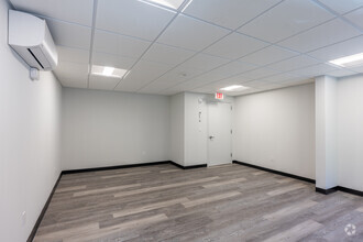 29 Bank St, Stamford, CT for lease Interior Photo- Image 2 of 2