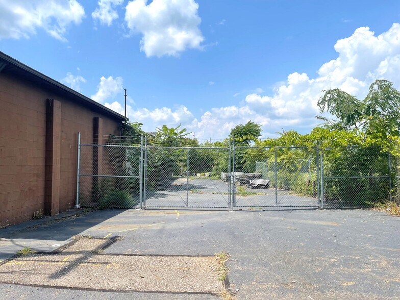 1107 Melchoir Pl SW, Canton, OH for sale - Building Photo - Image 3 of 25