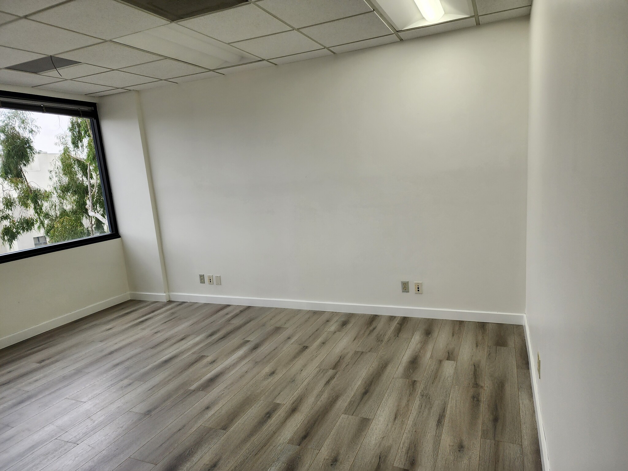 425 E Colorado St, Glendale, CA for lease Building Photo- Image 1 of 2