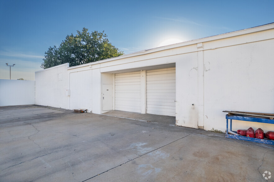 1000 N Post Oak Rd, Houston, TX for lease - Building Photo - Image 3 of 13