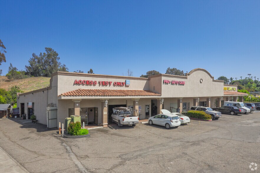 26371 Avery Pky, Mission Viejo, CA for lease - Building Photo - Image 1 of 8