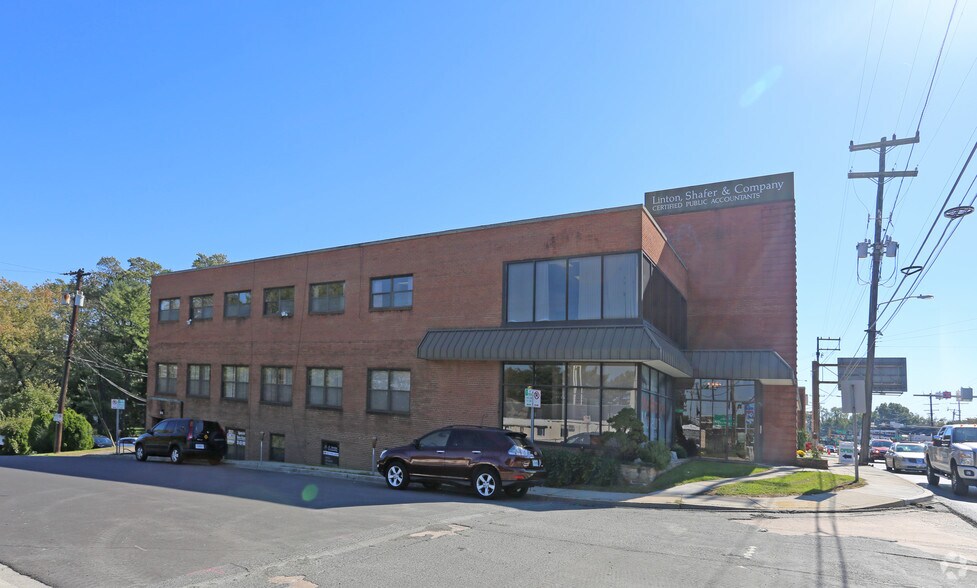 9517-9525 Georgia Ave, Silver Spring, MD for sale - Primary Photo - Image 1 of 4