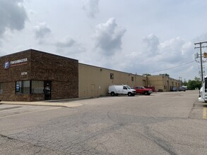 33733-33753 Groesbeck Hwy, Fraser, MI for lease Building Photo- Image 1 of 4