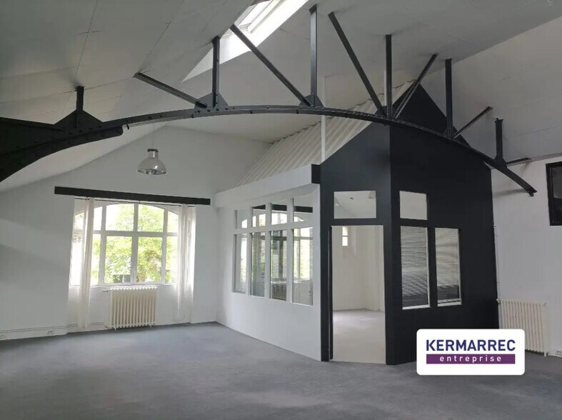 Office in Nantes for lease - Interior Photo - Image 3 of 10