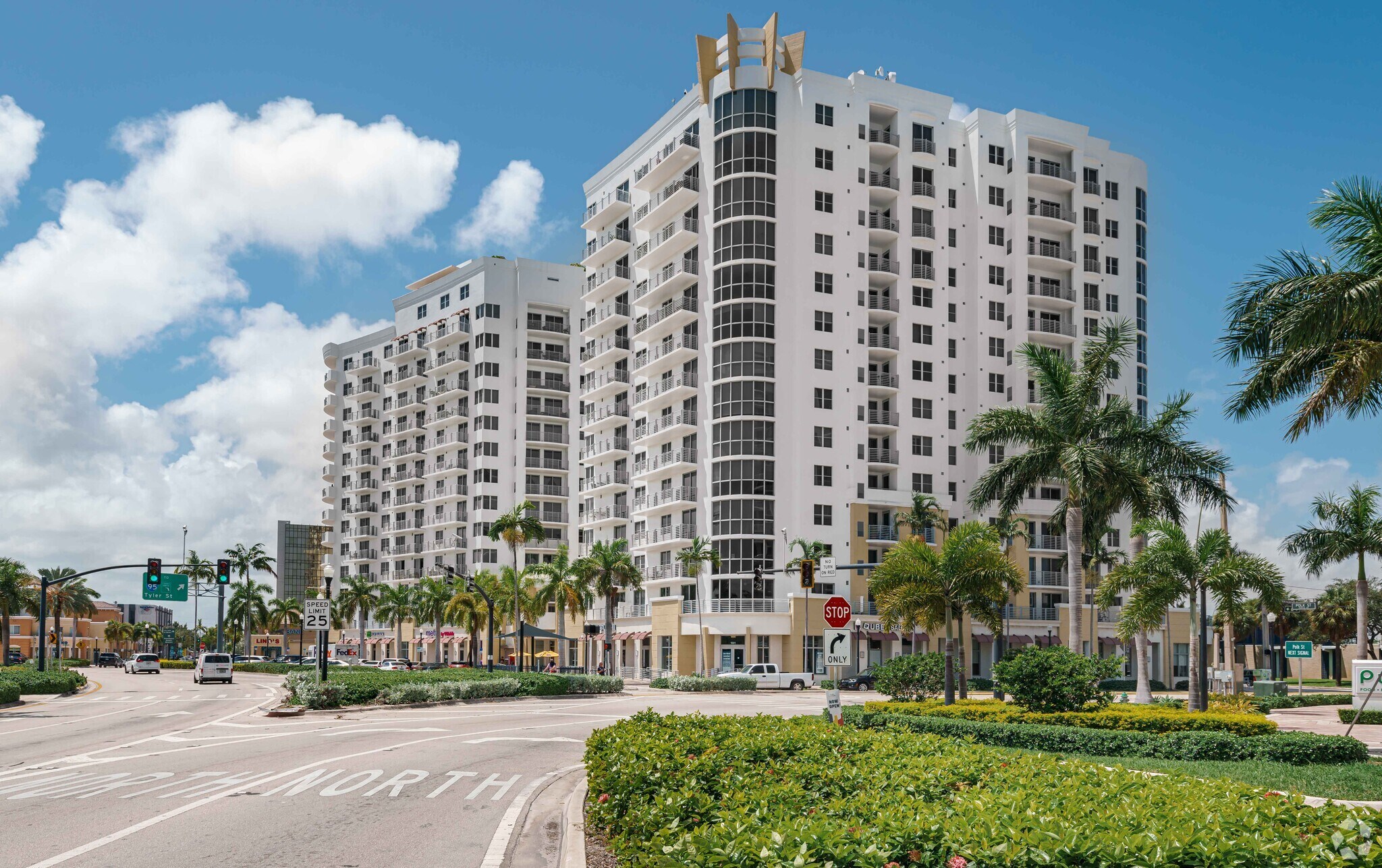 1830 Radius Dr, Hollywood, FL 33020 Radius