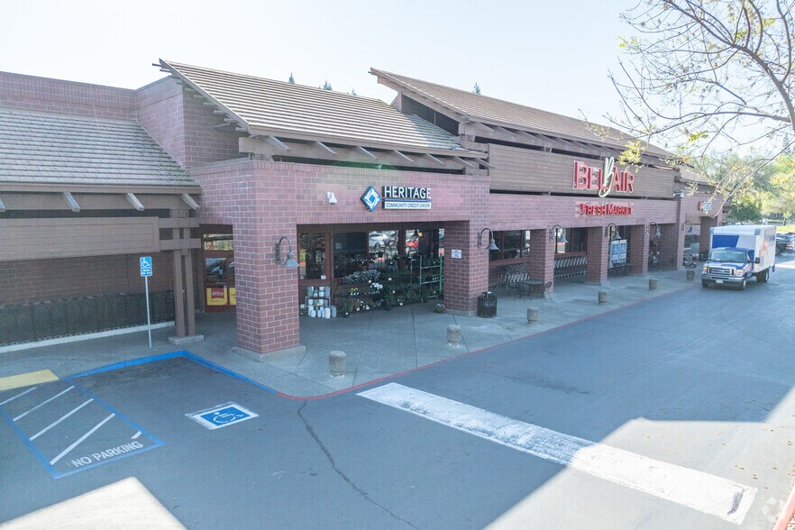 2095-2180 Golden Centre Ln, Gold River, CA for lease - Building Photo - Image 1 of 14