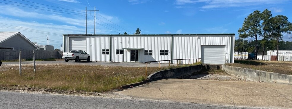 15005 Fastway Ln, Gulfport, MS for lease - Building Photo - Image 3 of 3