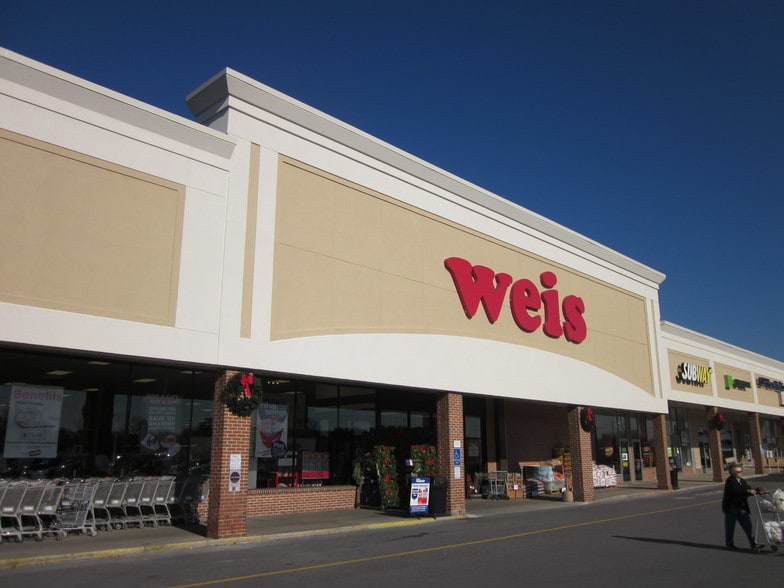 901 E Main St, Palmyra, PA for lease - Primary Photo - Image 3 of 4